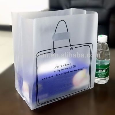 Sacs à provisions réutilisables de logo fait sur commande de Recycable, sac clair givré de conditionnement en plastique